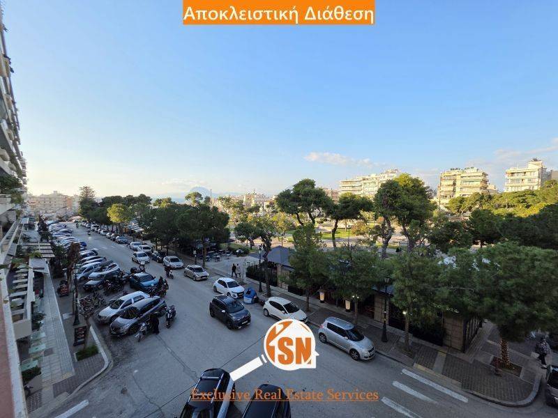 Θέα από μπαλκόνι