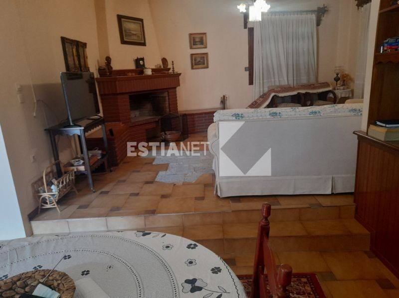 Σαλοκουζίνα