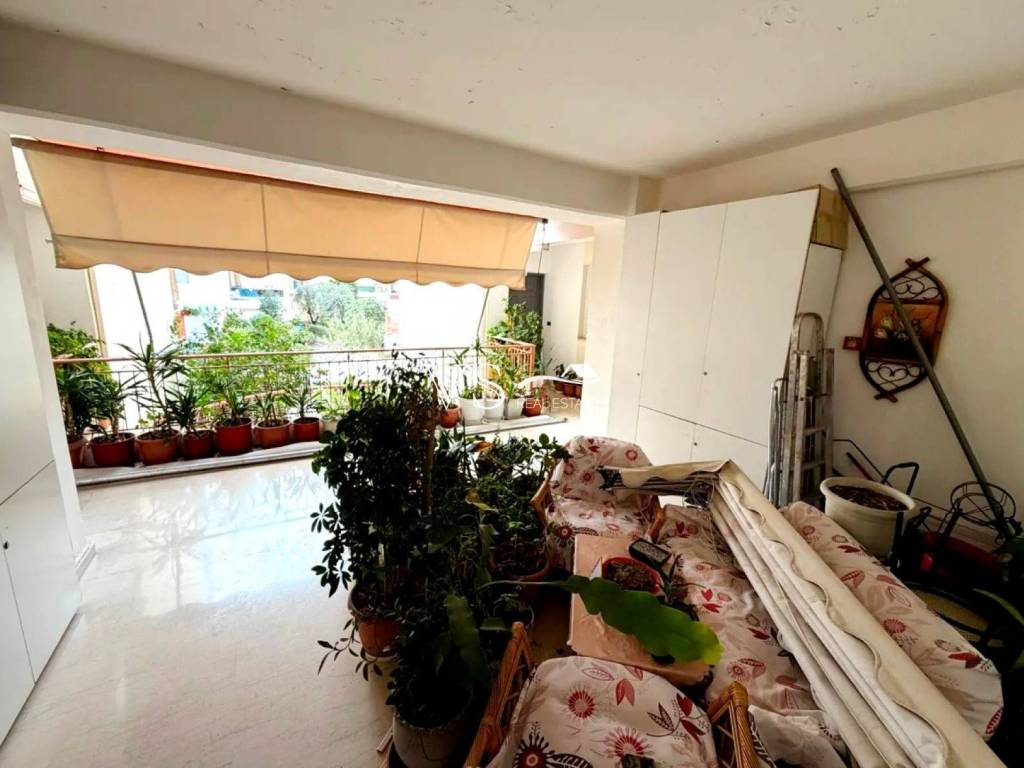 Θέα απο μπαλκόνι