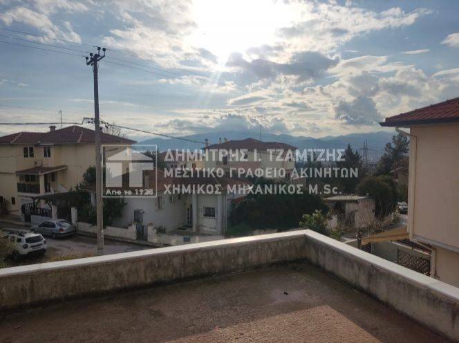 Θέα από μπαλκόνι