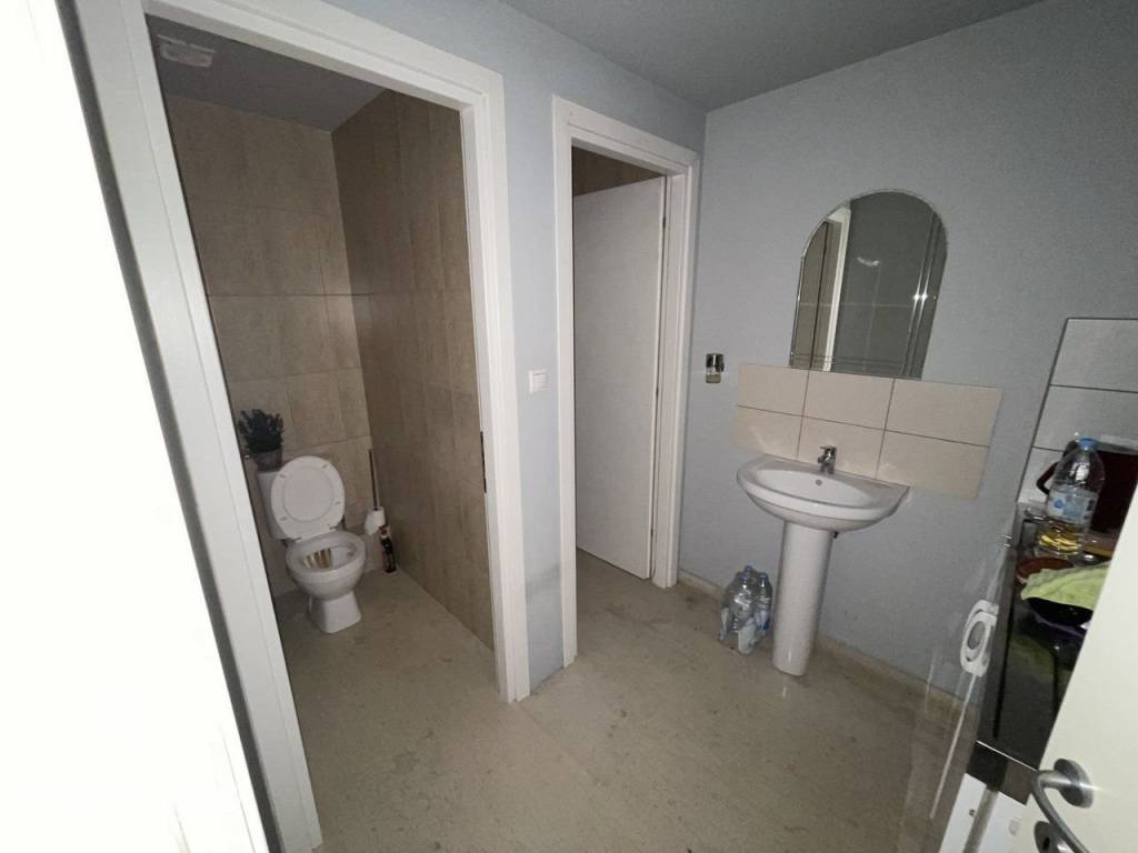 Forumland Real Estate, 2 WC