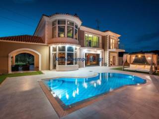 Εξωτερικοι χώροι