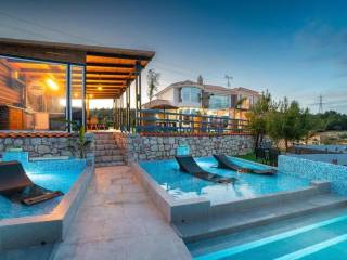 Εξωτερικοι χώροι