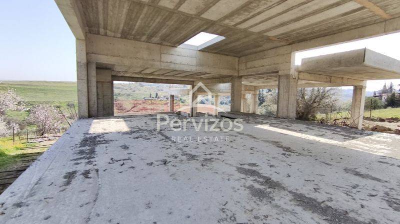 Άποψη χώρου,Όροφος