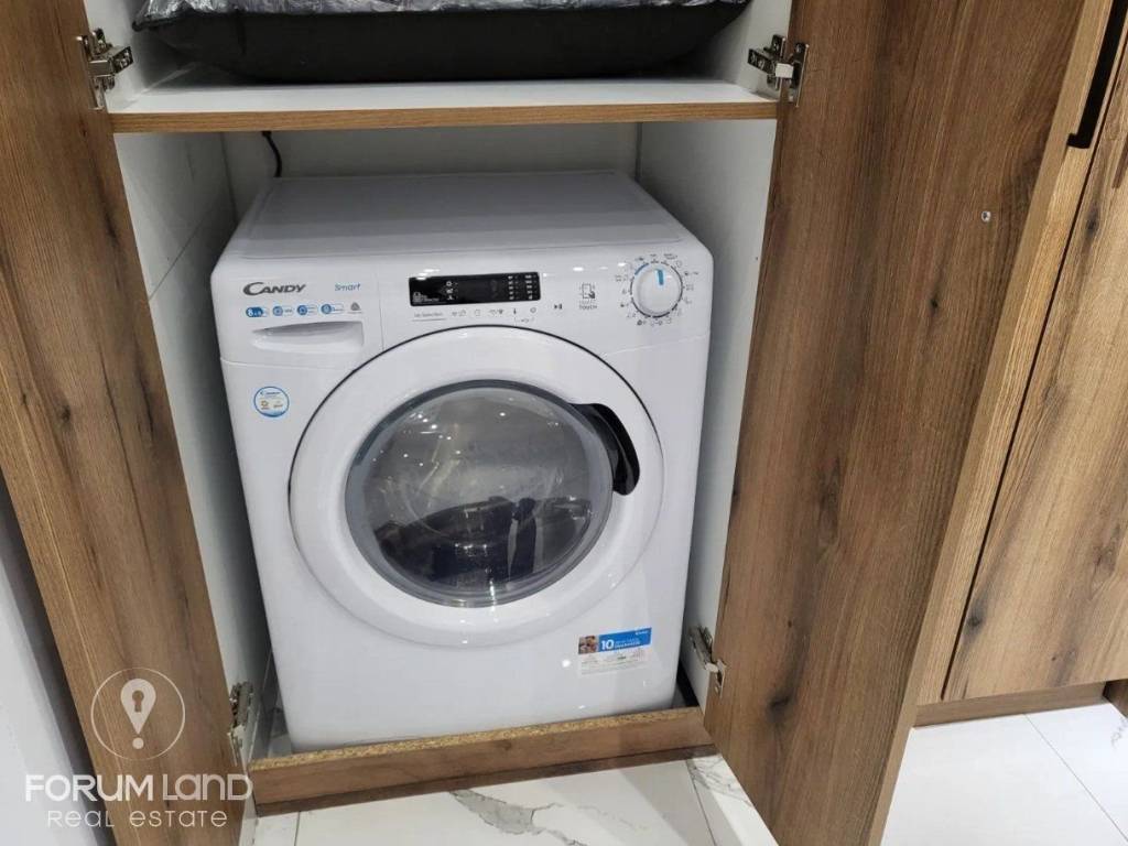 Forumland Real Estate, Πλυντήριο