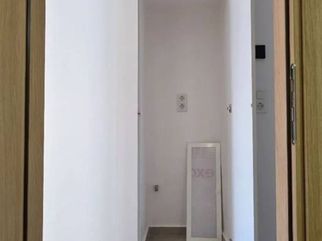 ΧΩΡΟΣ ΠΛΗΝΤΥΡΙΟ / ΣΤΕΓΝΩΤΗΡΙΟ ΚΑΙ ΠΑΤAΡΙ