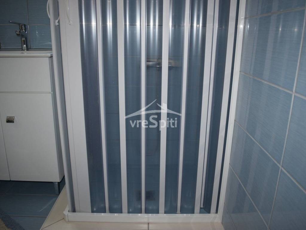 ΛΟΥΤΡΟ ΜΕ ΚΑΜΠΙΝΑ