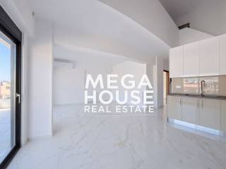 kitchen/living room 4th floor