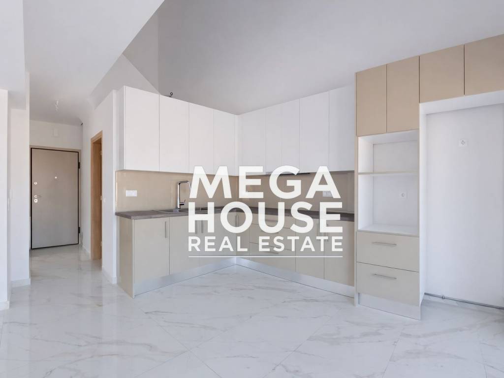 kitchen/living room 4th floor