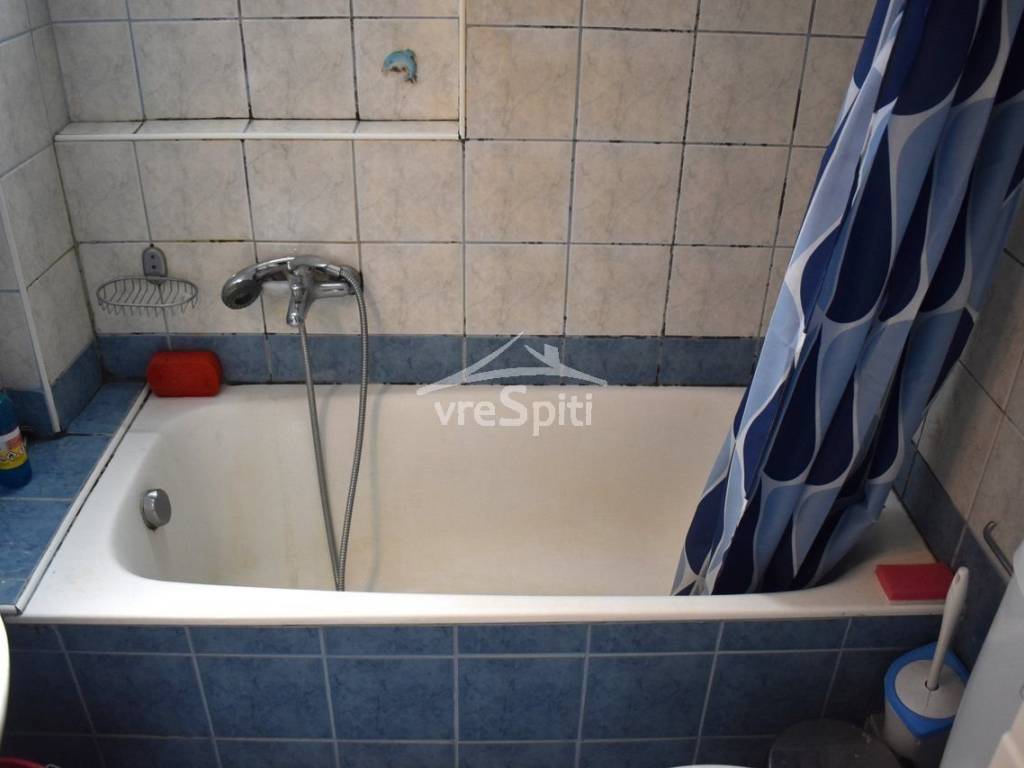 ΑΠΟΨΗ ΛΟΥΤΡΟΥ