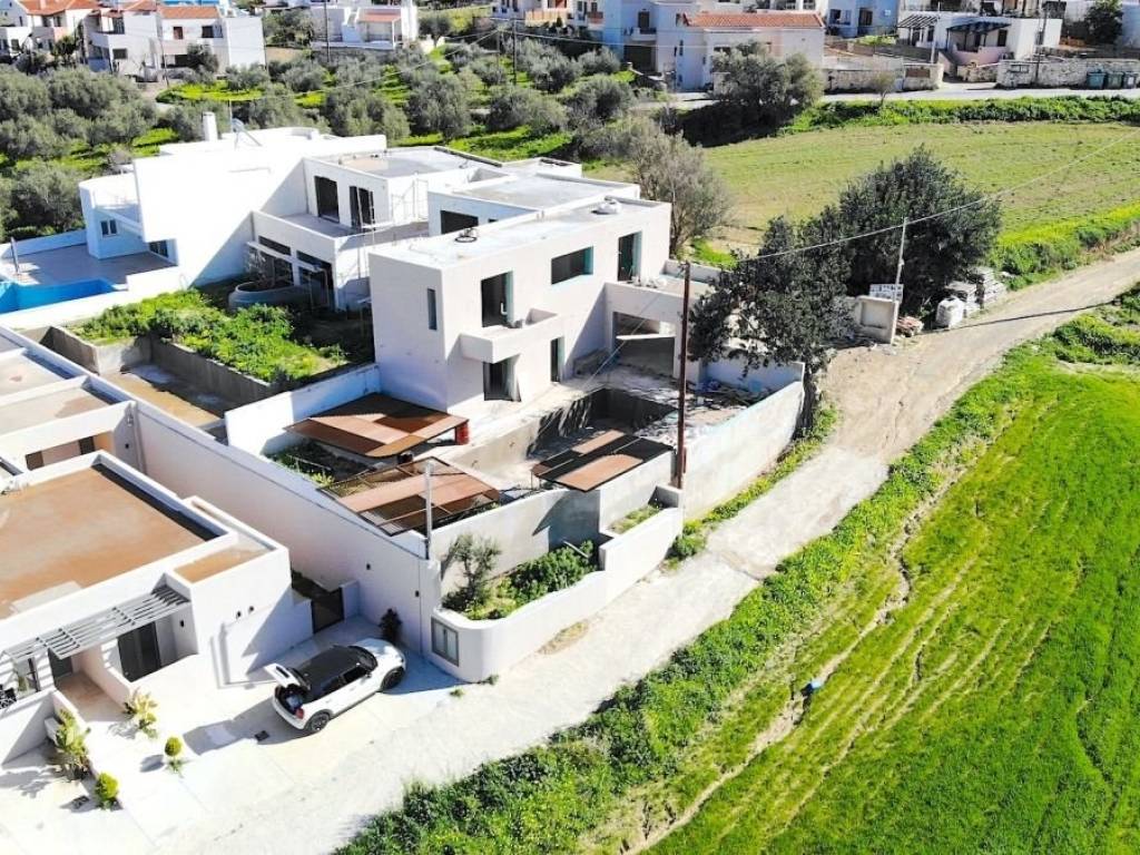 Idanike epiloge gia exochike katoikia.