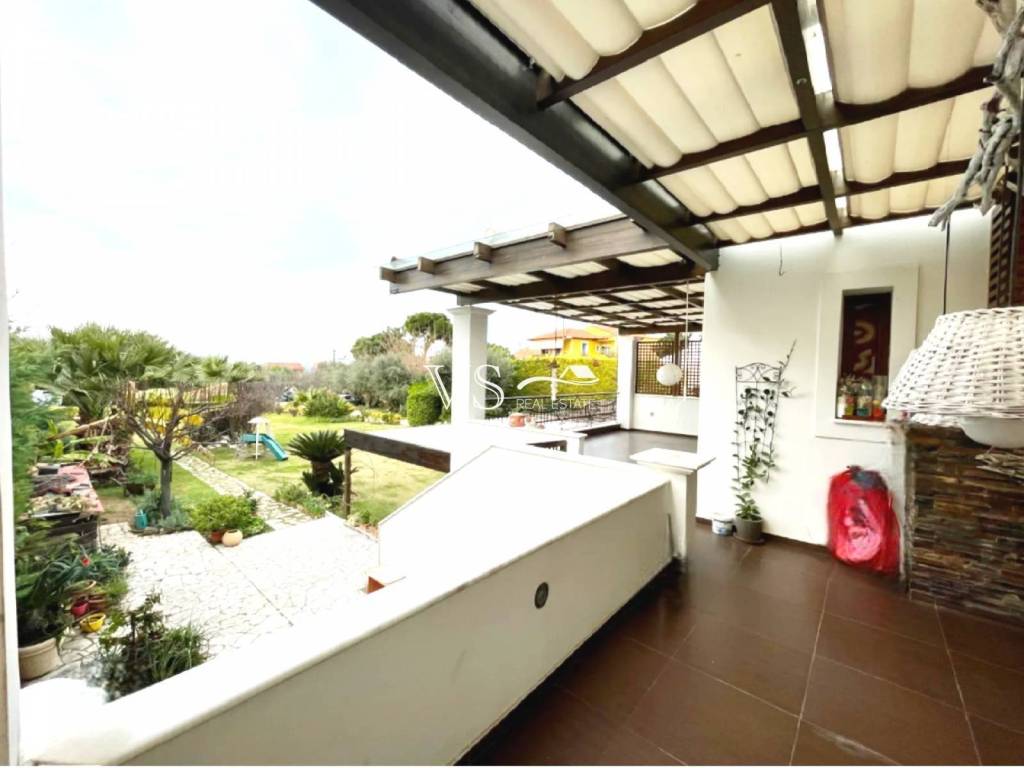 Θέα απο μπαλκόνι