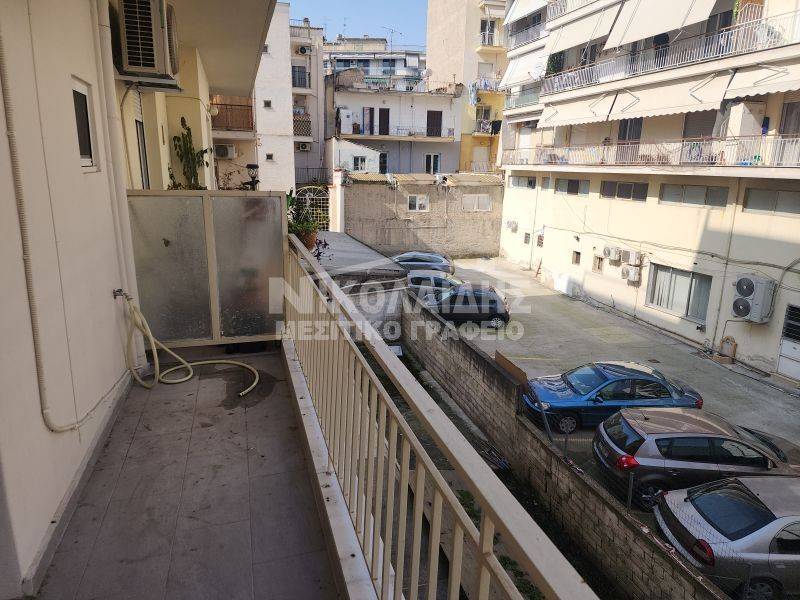 Θέα από μπαλκόνι