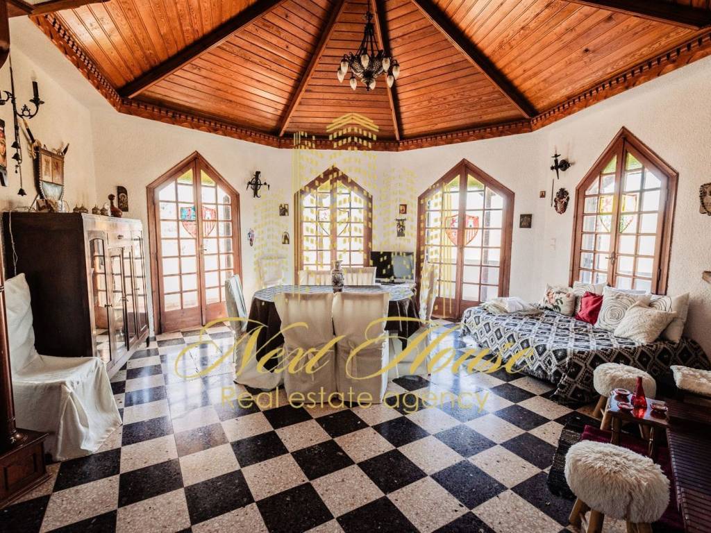 Εσωτερικοι χώροι