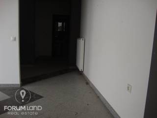 forumland Real Estate, ισόγειο