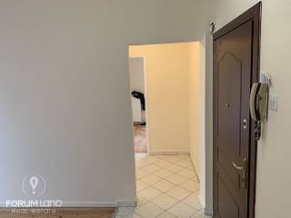 Forumland Real Estate, Είσοδος