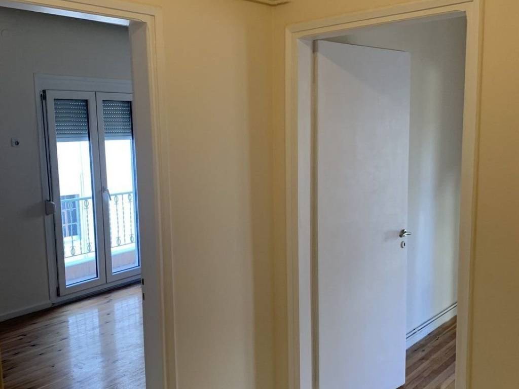 Forumland Real Estate, Διάδρομος