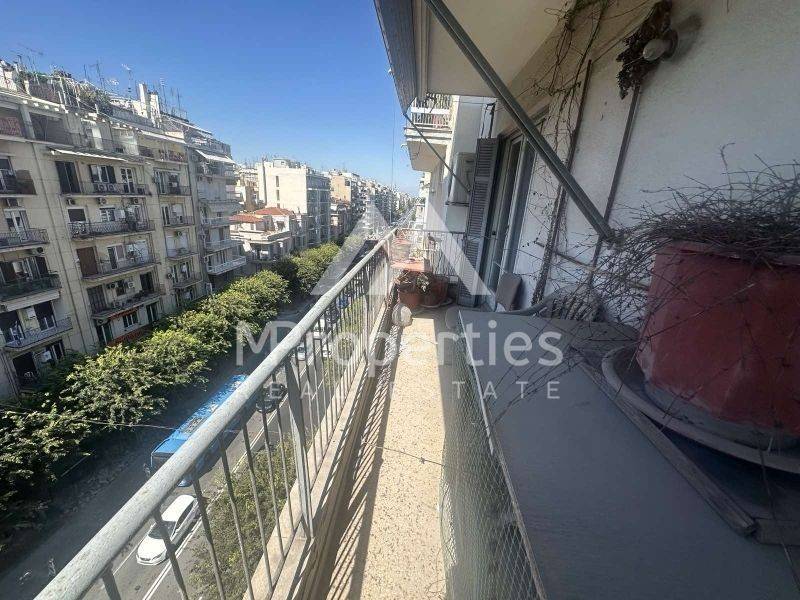 Θέα από μπαλκόνι