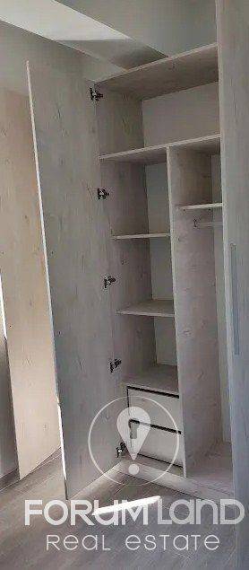 Forumland Real Estate, ντουλάπα