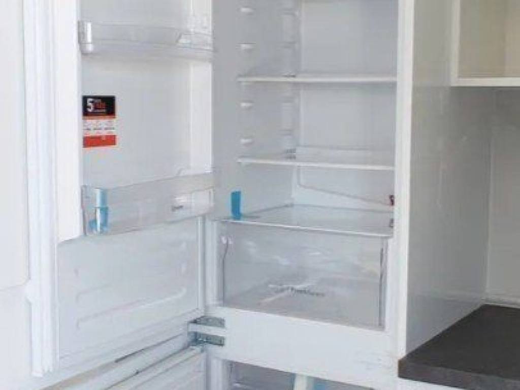 Forumland Real Estate, ψυγείο