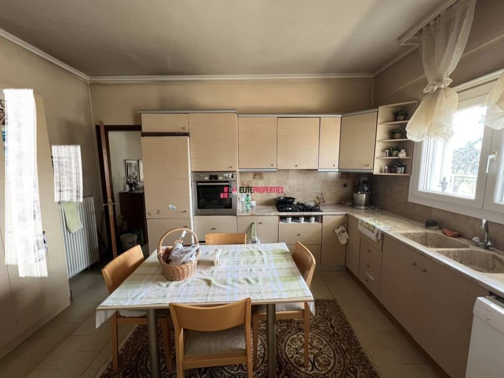 ΣΑΛΟΚΟΥΖΙΝΑ