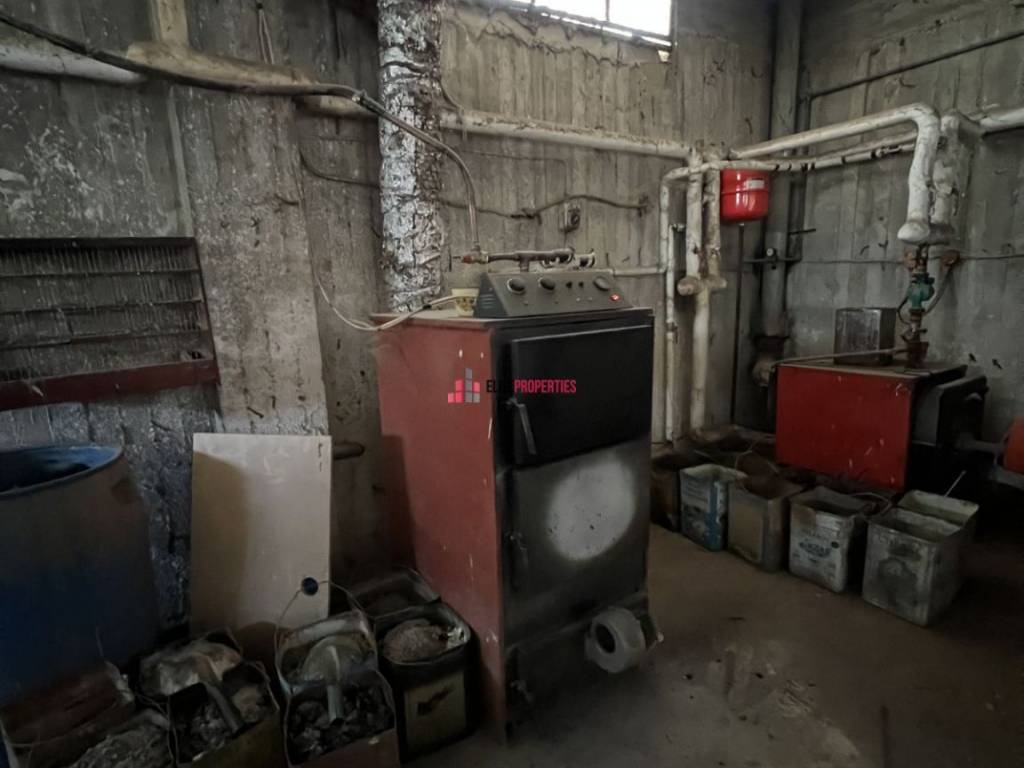 ΛΕΒΗΤΑΣ ΠΕΤΡΕΛΑΙΟΥ &amp; ΞΥΛΟΚΑΥΣΤΗΡΑΣ