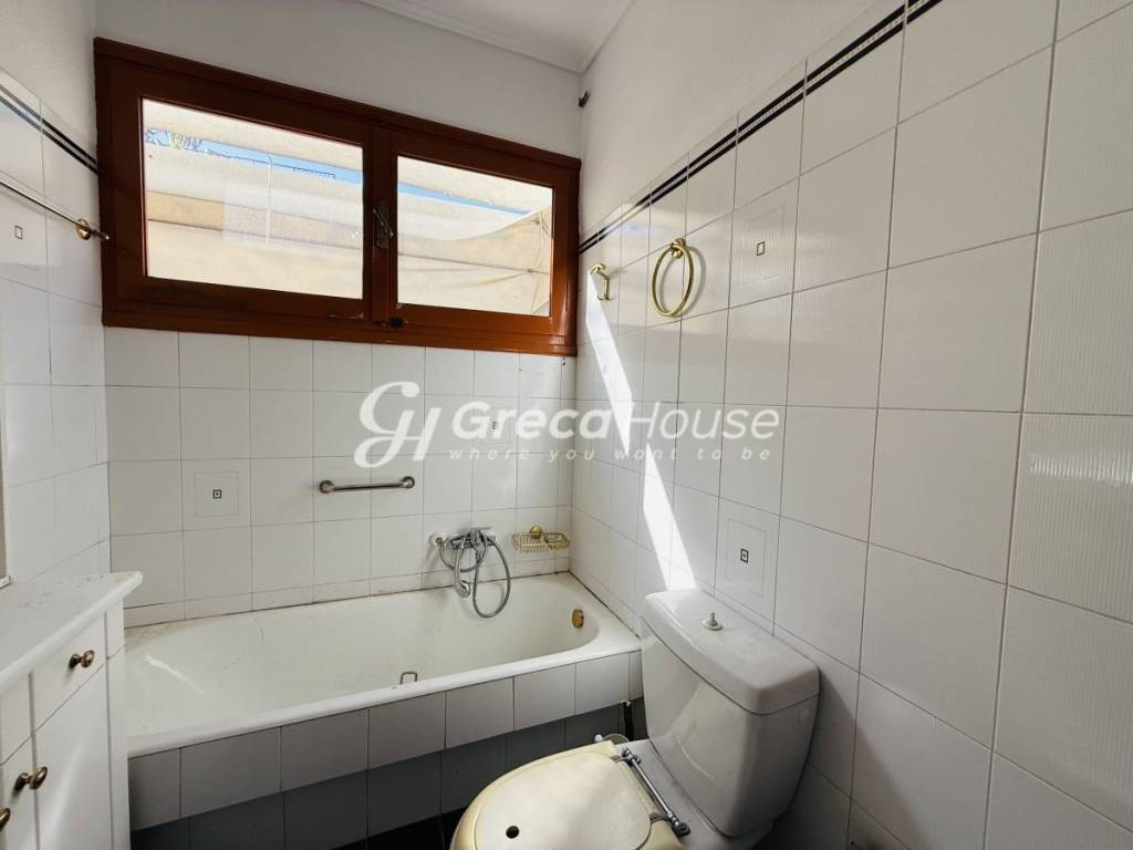 Οικιστικό κτίριο 4 επιπέδων προς πώληση Χαλανδρι