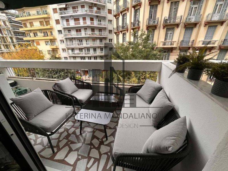 Θέα από μπαλκόνι