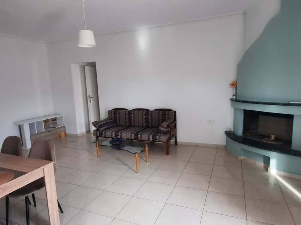 ΤΡΑΠΕΖΑΡΙΑ-ΣΑΛΟΝΙ