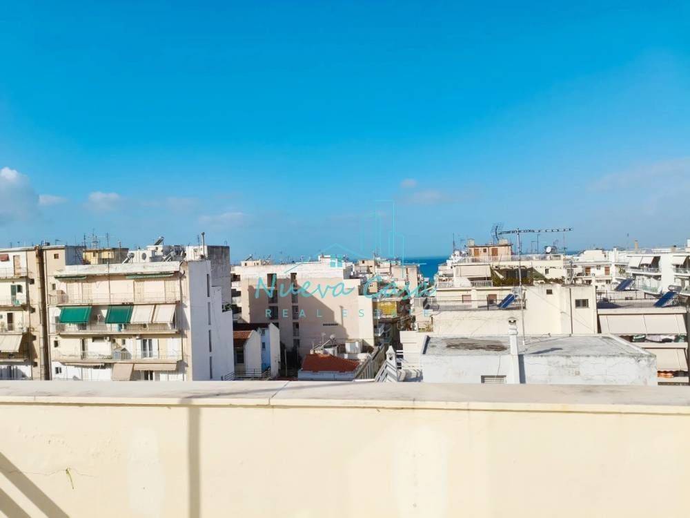 Θέα απο μπαλκόνι