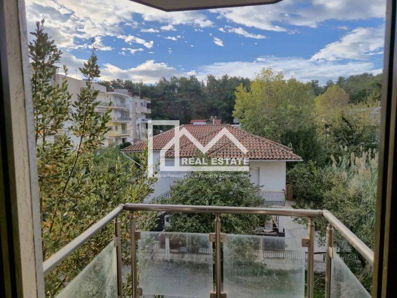 Θέα από μπαλκόνι