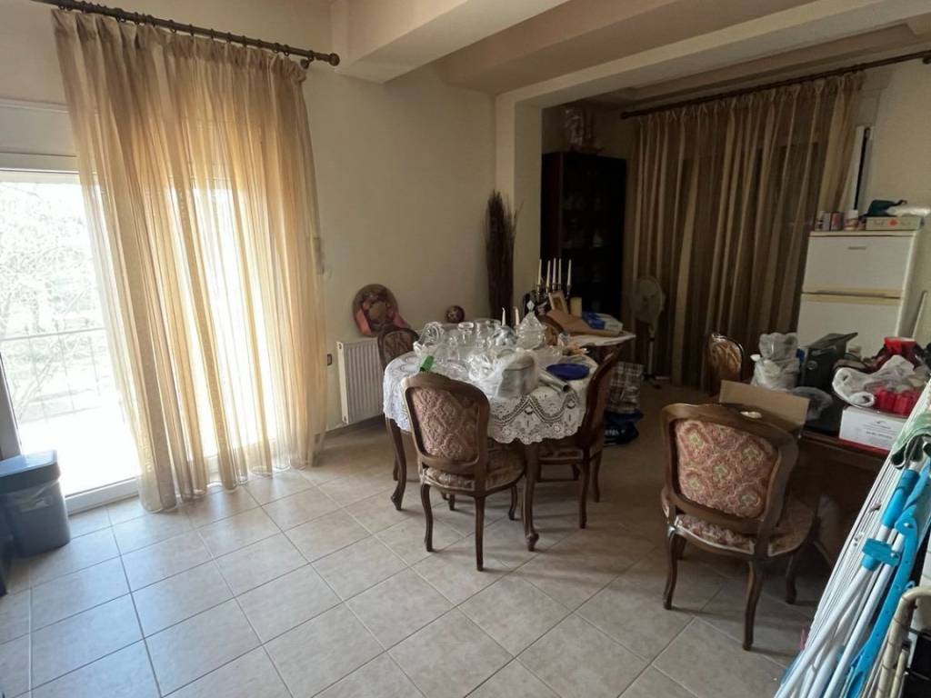 ΤΡΑΠΕΖΑΡΙΑ