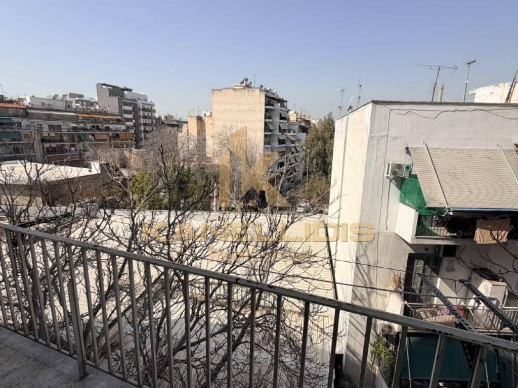 Θέα από μπαλκόνι