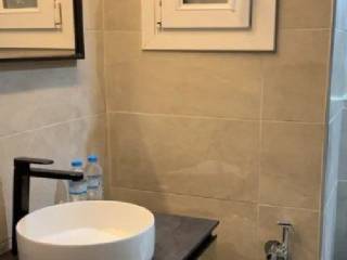 Forumland Real Estate, Μπάνιο