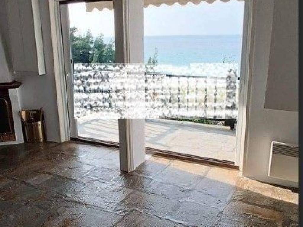 Forumland Real Estate, Καθιστικό