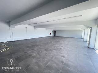 Forumland Real Estate, Ισόγειος χώρος