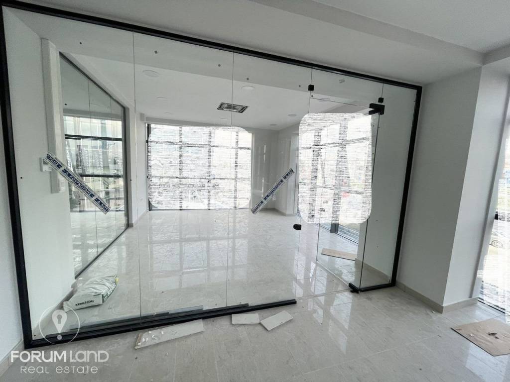 Forumland Real Estate, επαγγελματικός χώρος