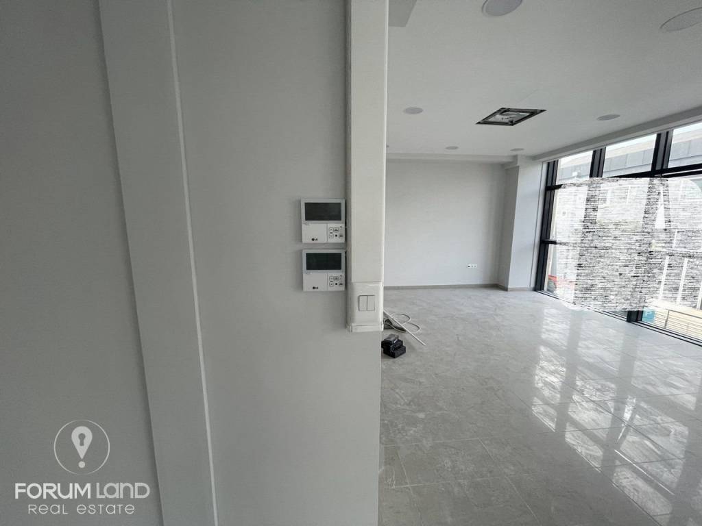 Forumland Real Estate, επαγγελματικός χώρος