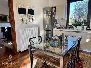 Forumland Real Estate, kitchen