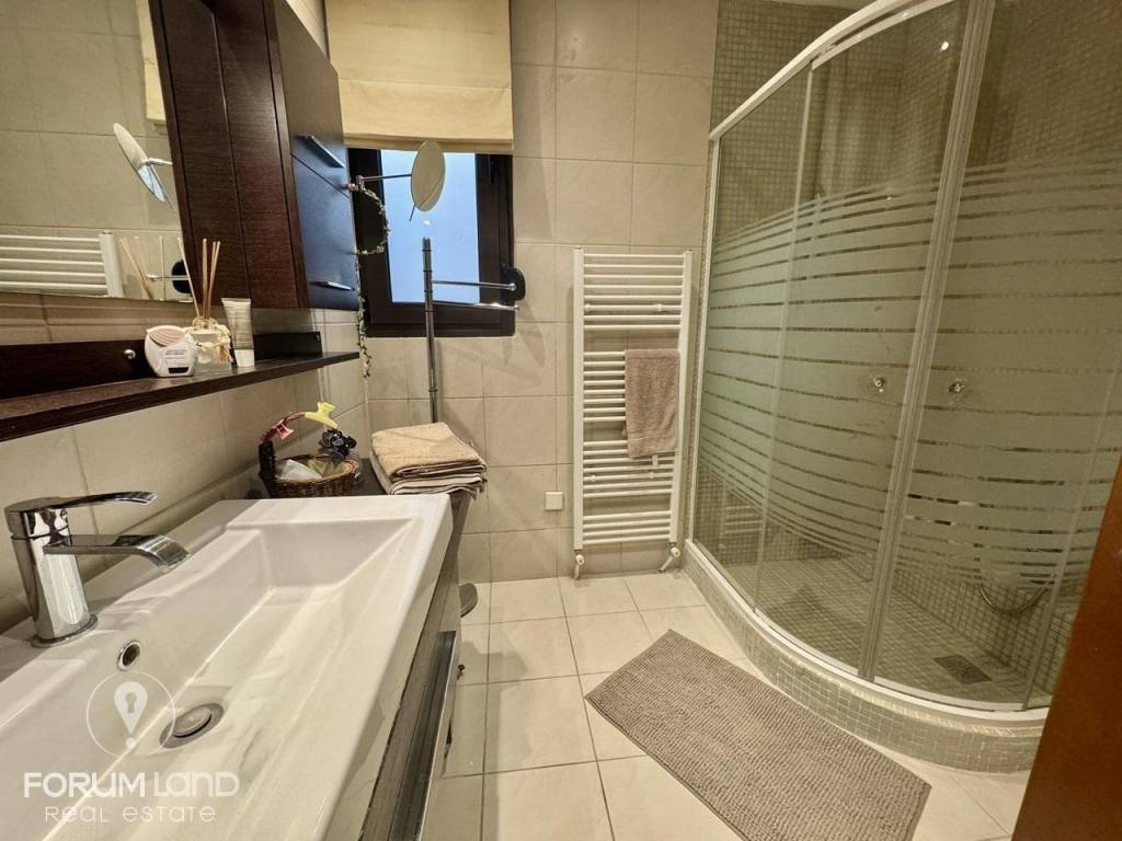 Forumland Real Estate, Mpanio