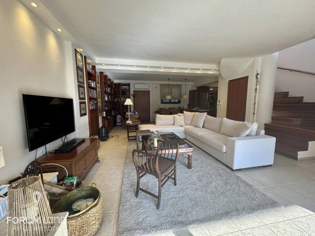 Forumland Real Estate, Salokoyzina