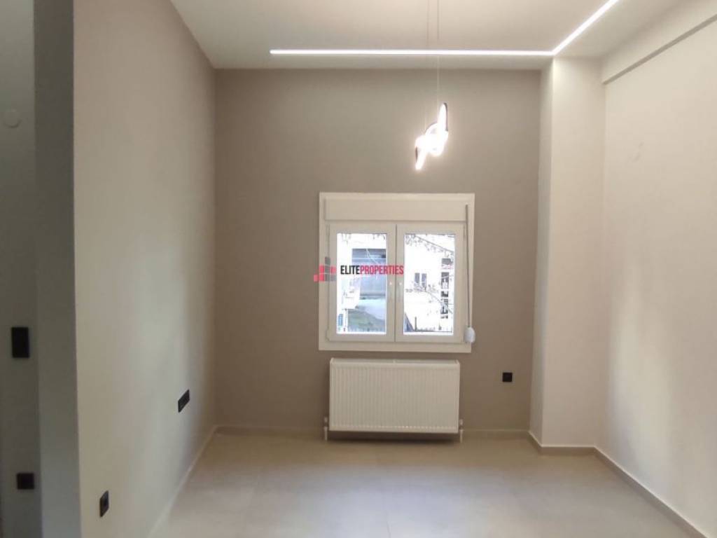 ΣΑΛΟΚΟΥΖΙΝΑ