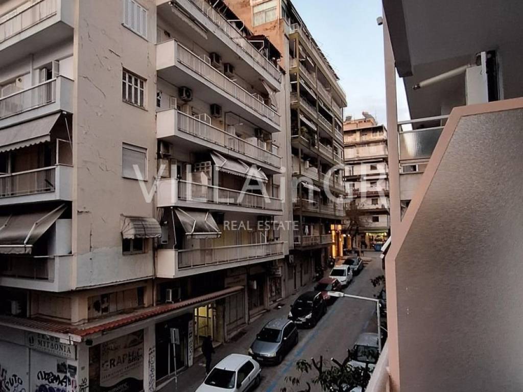 Θέα από μπαλκόνι