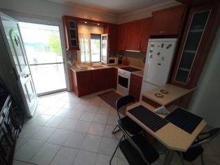 ANYPLACE MESITIKES YPERESIES