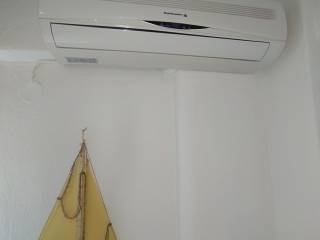 ANYPLACE MESITIKES YPERESIES