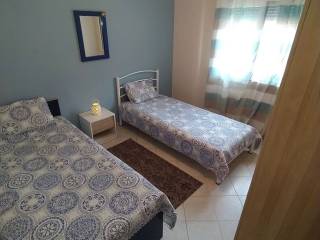 ANYPLACE MESITIKES YPERESIES