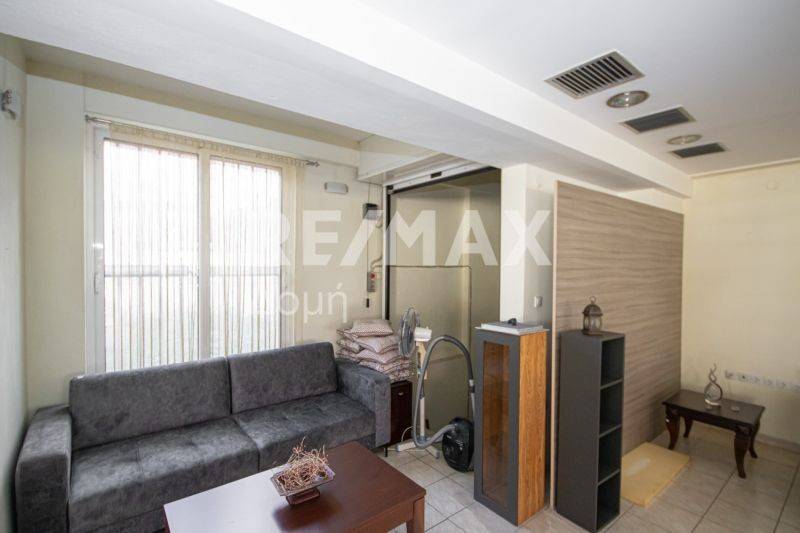 Ανελκυστήρας φορτίων