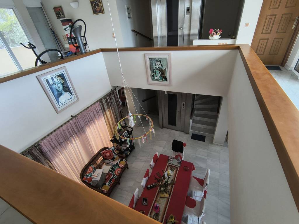 Εσωτερικοι χώροι