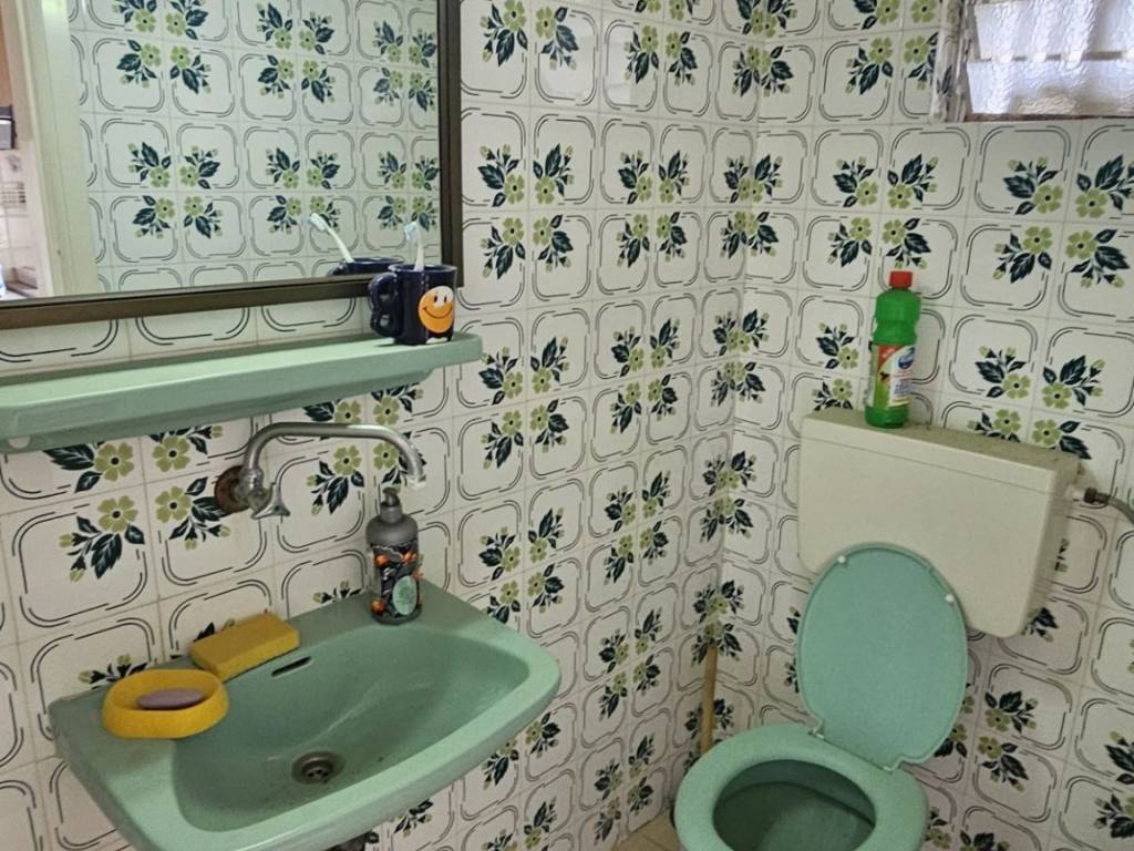 ΕΣΩΤ. ΧΩΡΟΙ