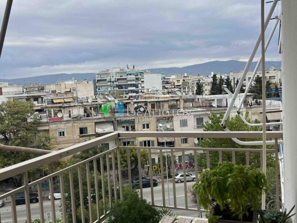 Θέα από μπαλκόνι